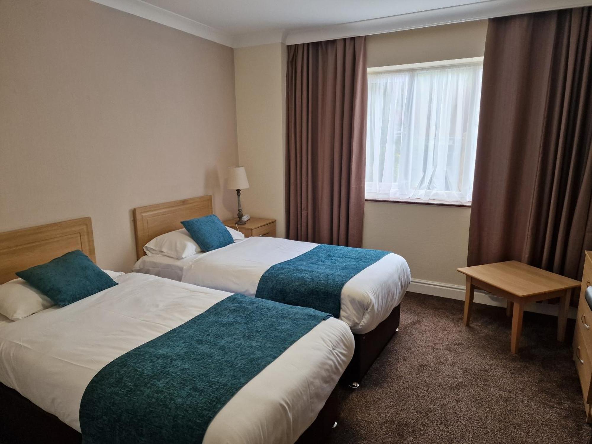 Royal Court & Hotel